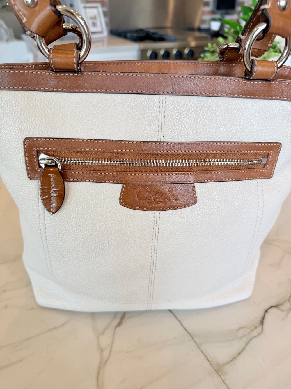 Coach Penelope F14683 Pebbled Cream  Leather Shoulder Tote 👜 - Picture 3 of 16